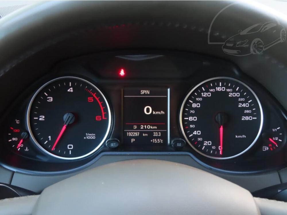 Audi Q5 3.0 TDI, NOV CENA, 4X4