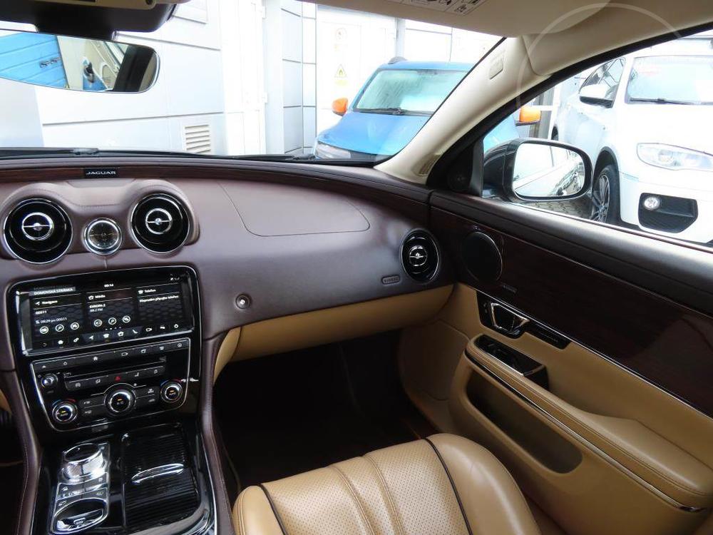 Jaguar XJ 3.0 D, Automat, Serv.kniha