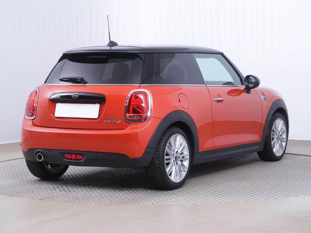 Mini One Cooper D, Automat, R,2.maj