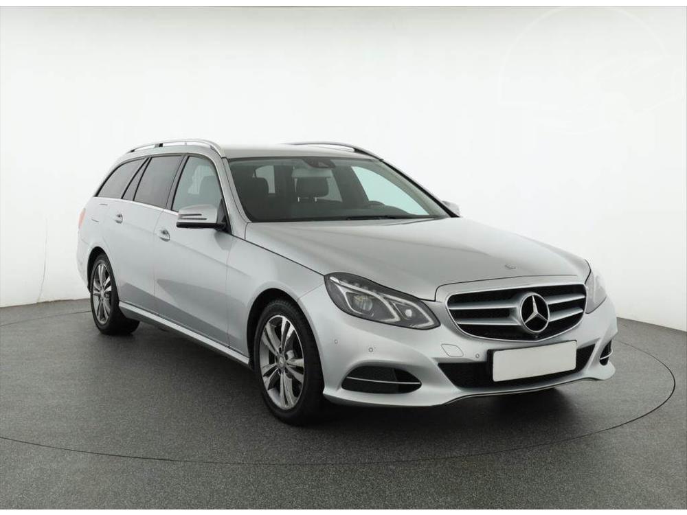 Prodm Mercedes-Benz E 250 250 BlueTEC 4MATIC, 4X4