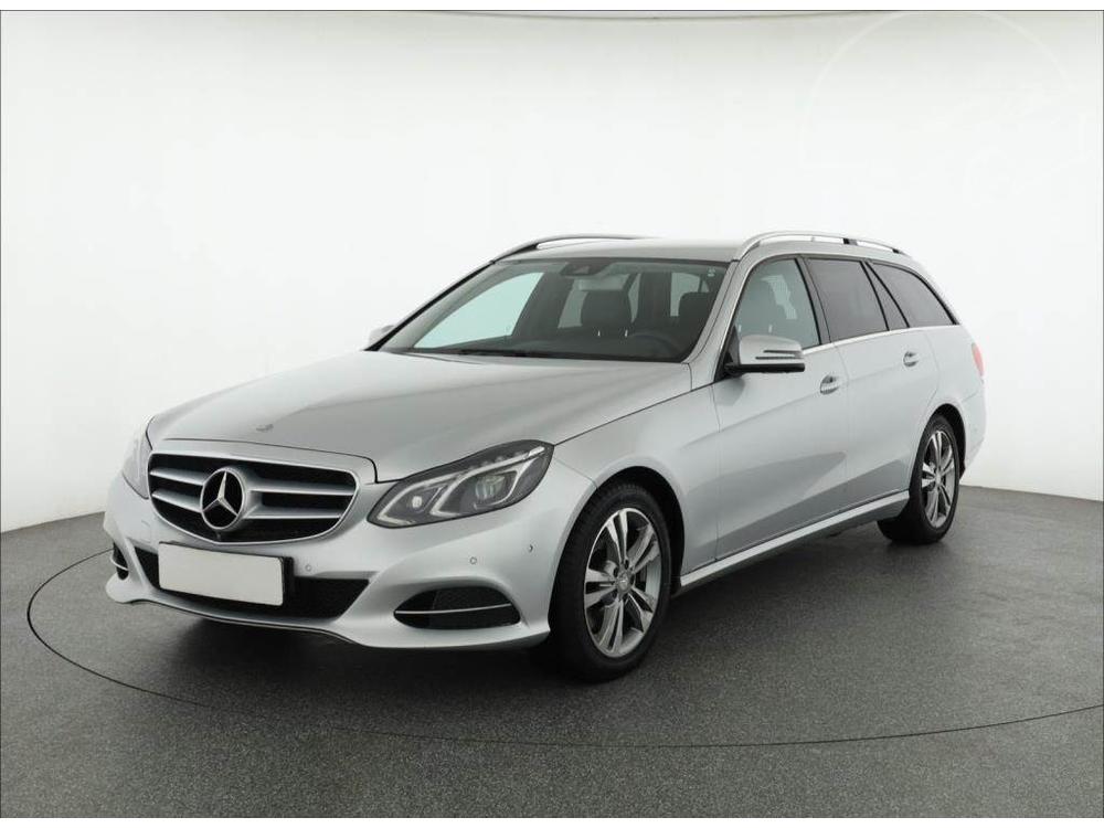 Mercedes-Benz E 250 250 BlueTEC 4MATIC, 4X4