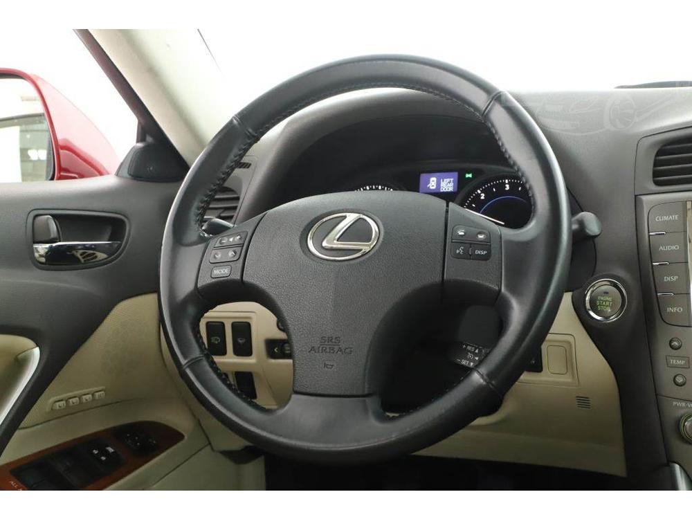 Lexus IS 220 d, NOV CENA, R,2.maj