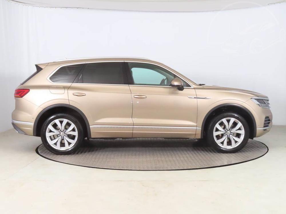 Volkswagen Touareg 3.0 TDI, R 1MAJ, DPH, 4X4