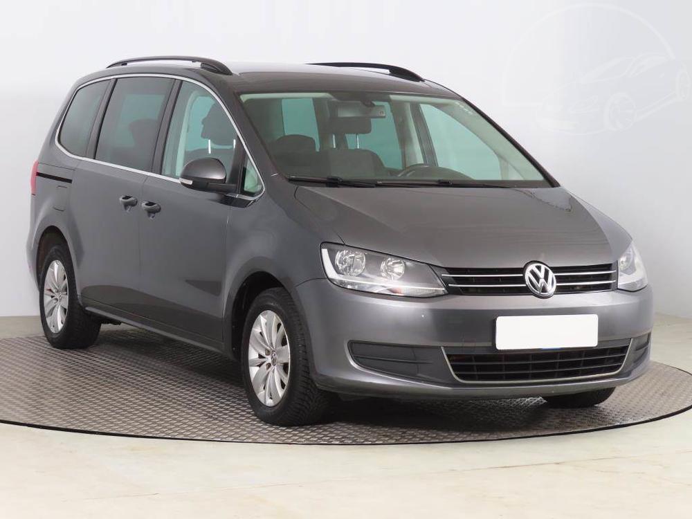 Prodm Volkswagen Sharan 2.0 TDI, Serv.kniha, Navi