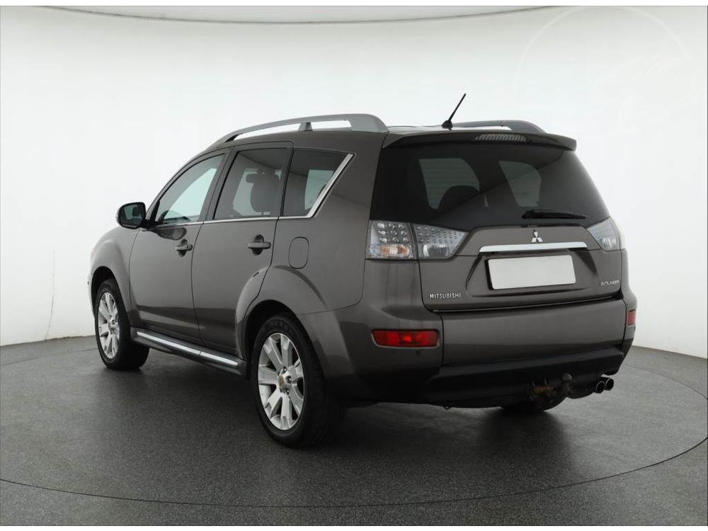 Mitsubishi Outlander 2.2 DI-D, 4X4, Automat