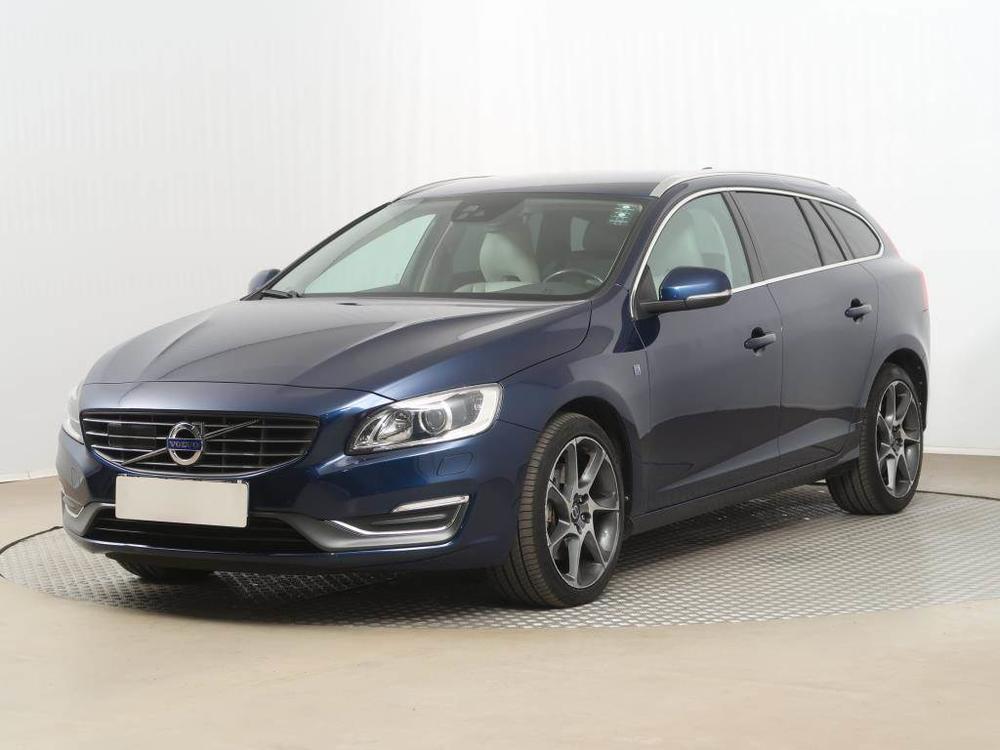 Volvo V60 D4 2.4 AWD, 4X4, Automat, R