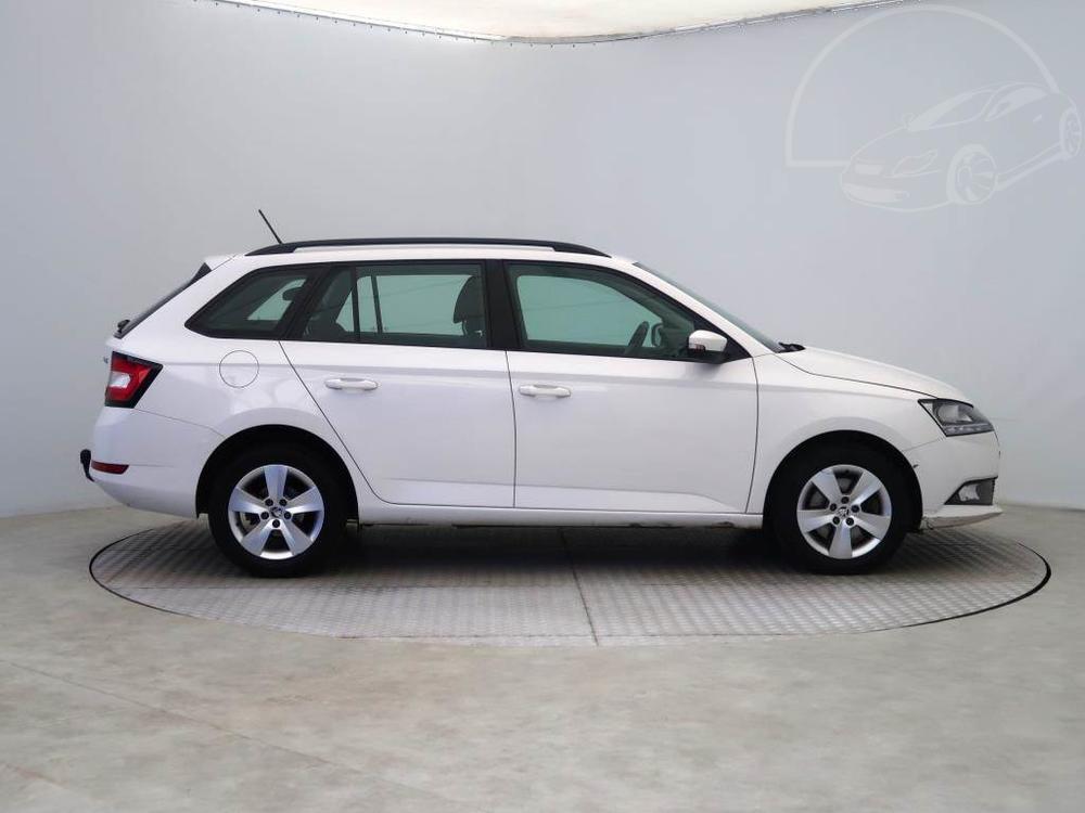 koda Fabia 1.0 TSI, Klima, El. okna