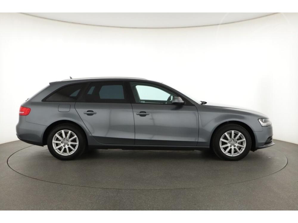 Audi A4 2.0 TDI, Automat, Serv.kniha