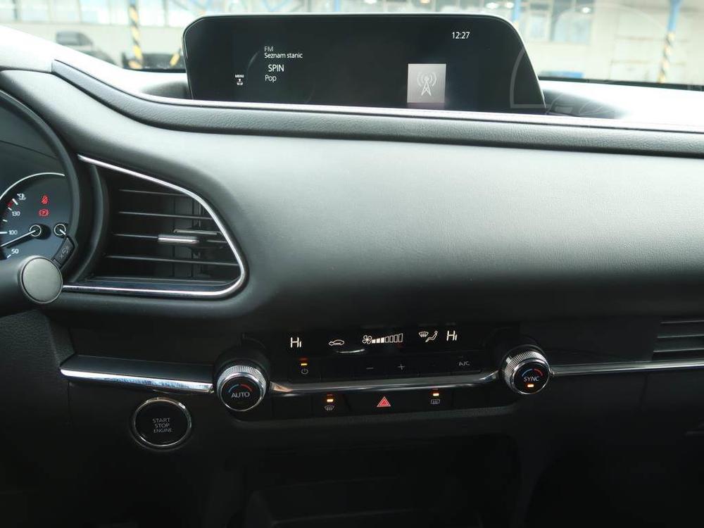 Mazda CX Skyactiv-X 2.0, Navi