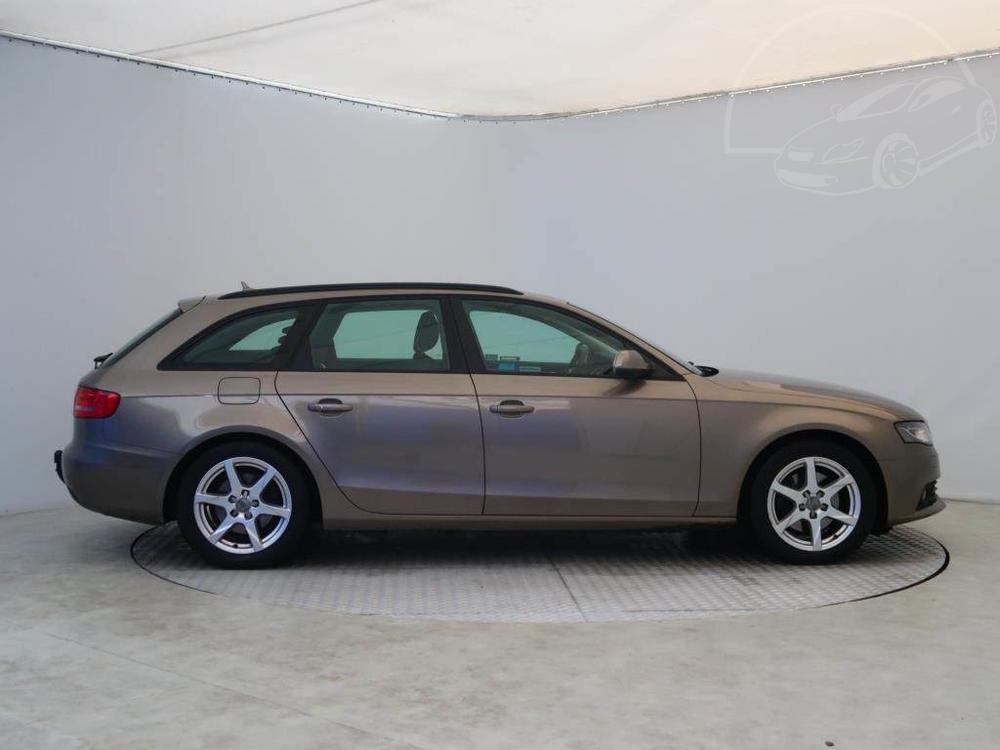 Audi A4 2.0 TDI, 4X4, R,2.maj