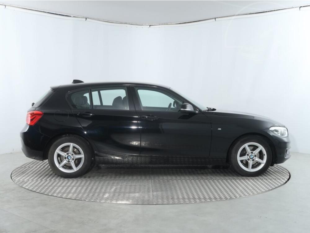 BMW 118 118i, Navi, Automatick klima