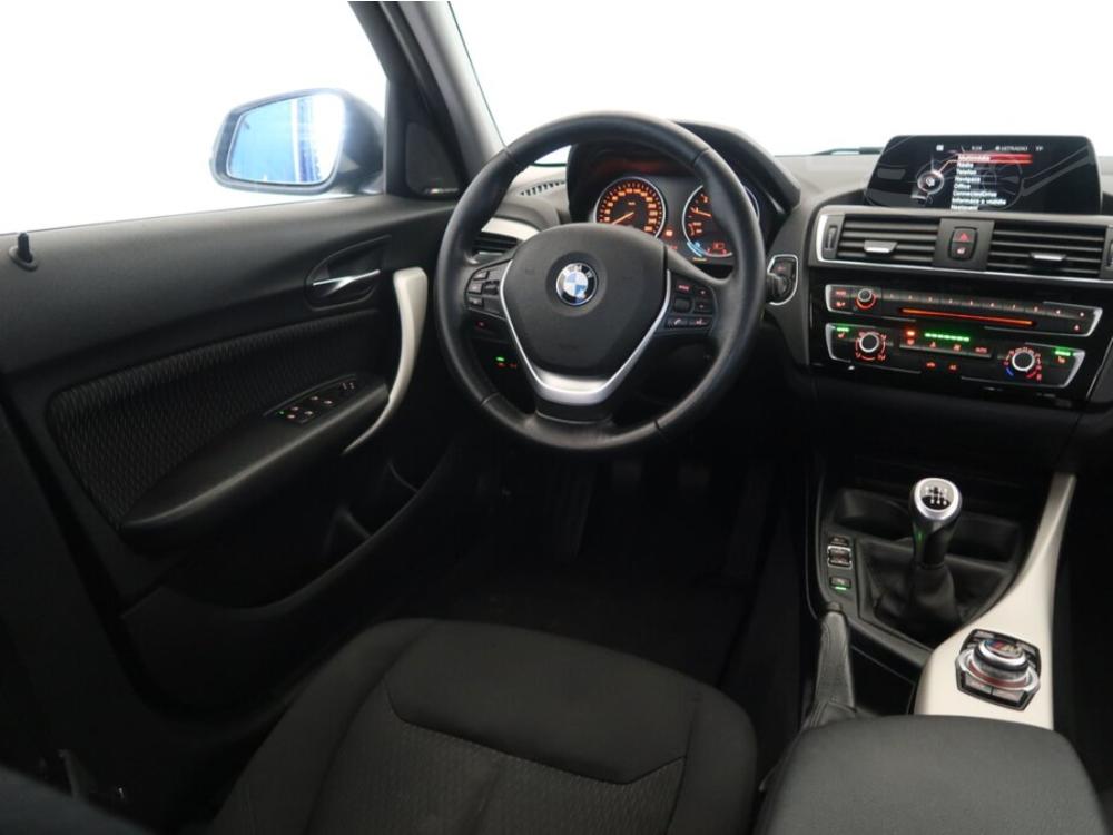 BMW 118 118i, Navi, Automatick klima