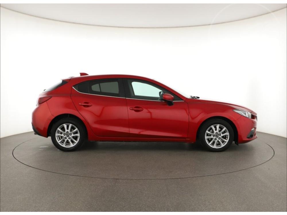 Mazda 3 2.0 Skyactiv-G, NOV CENA, R