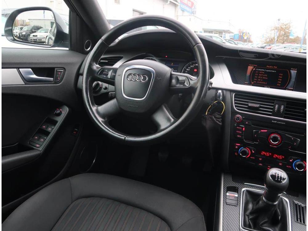 Audi A4 2.0 TDI, Xenony