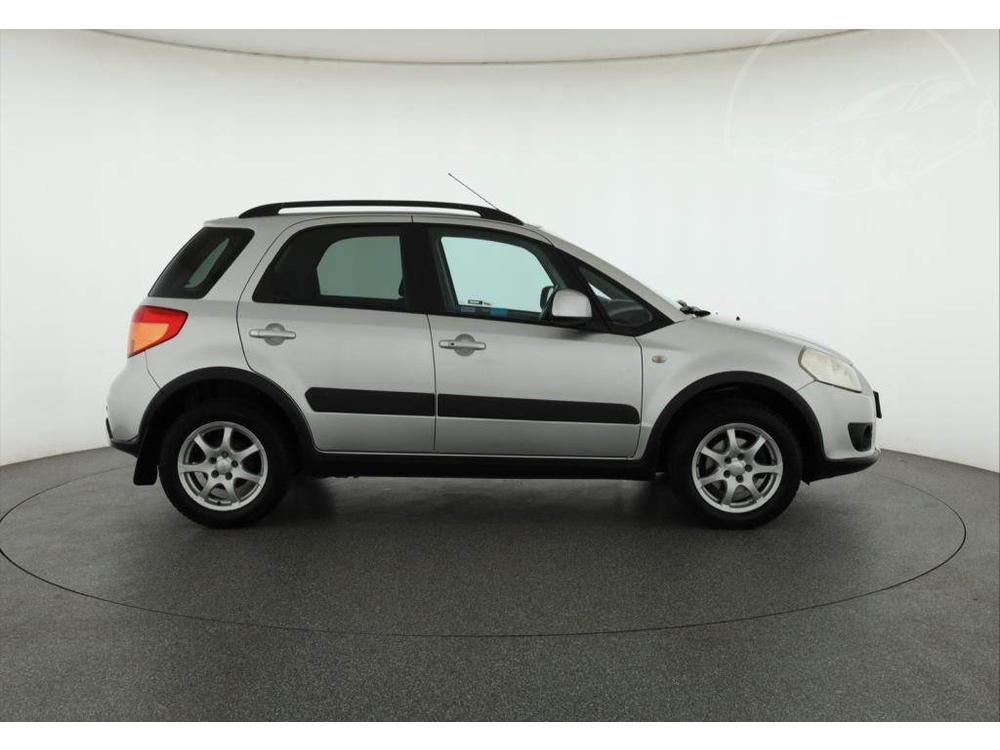 Suzuki SX4 1.6 VVT, 4X4, R,1.maj