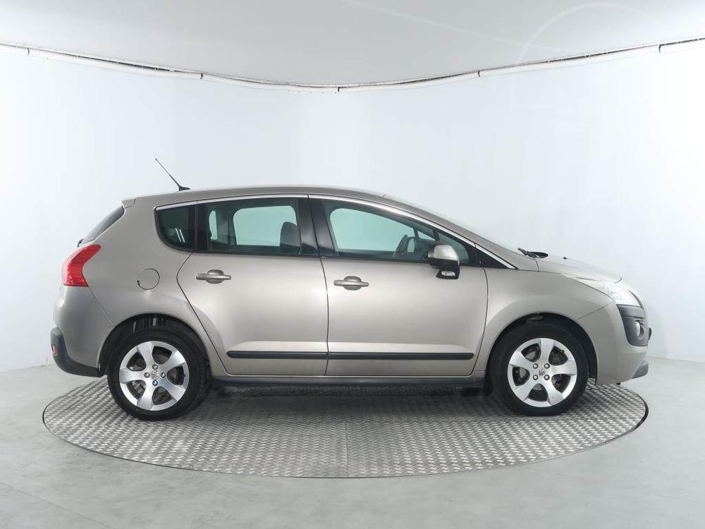 Peugeot 3008 1.6 HDi, Automatick klima