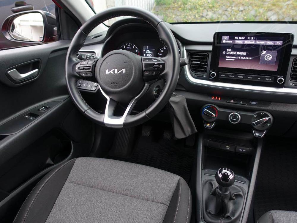 Kia Stonic 1.2 DPI, R,1.maj, Serv.kniha