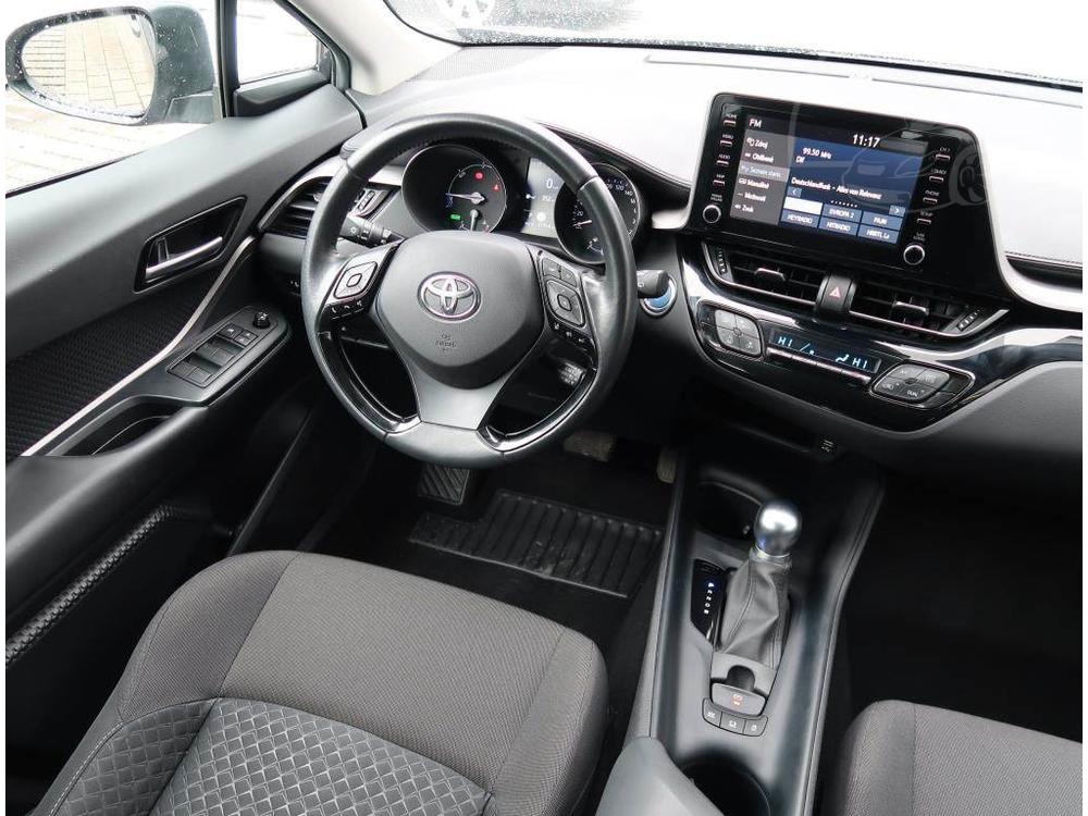 Toyota C-HR 1.8 Hybrid, Automat, R,1.maj