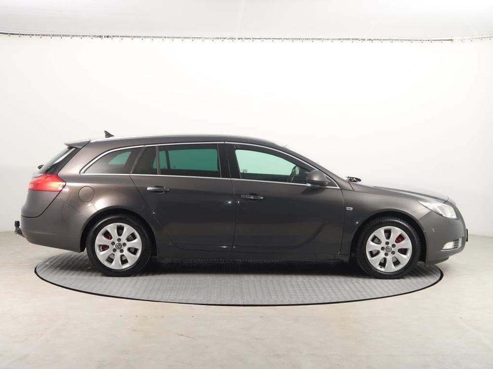 Opel Insignia 2.0 CDTI, Navi, Koen sedaky