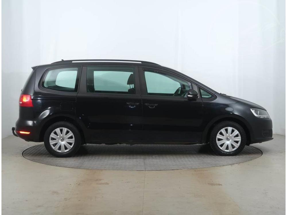 Volkswagen Sharan 2.0 TDI, Serv.kniha, Navi