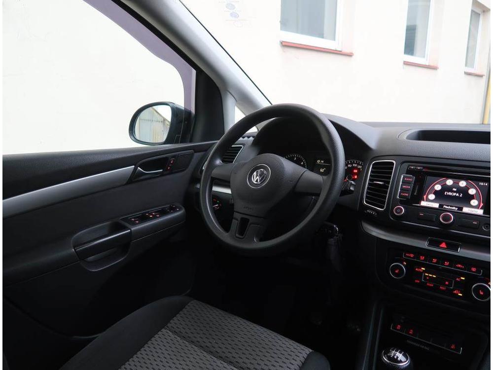 Volkswagen Sharan 2.0 TDI, Serv.kniha, Navi