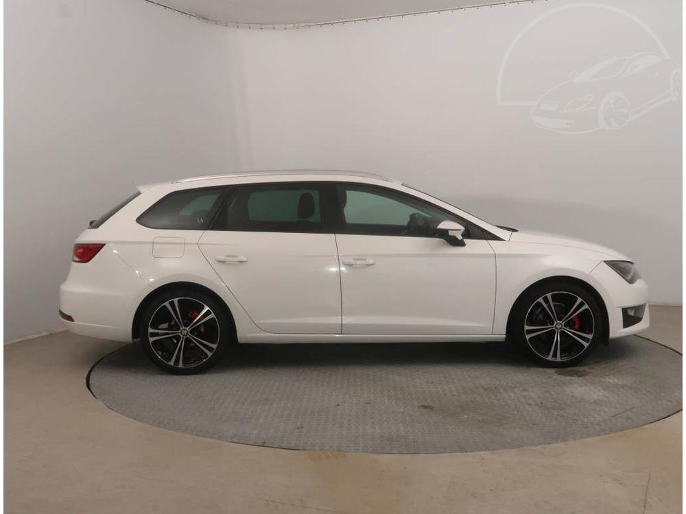 Seat Leon 2.0 TDI, Serv.kniha, Navi