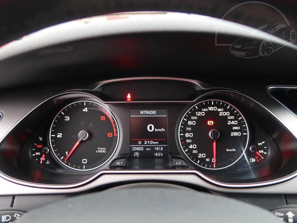 Audi A4 2.0 TDI, Automatick klima