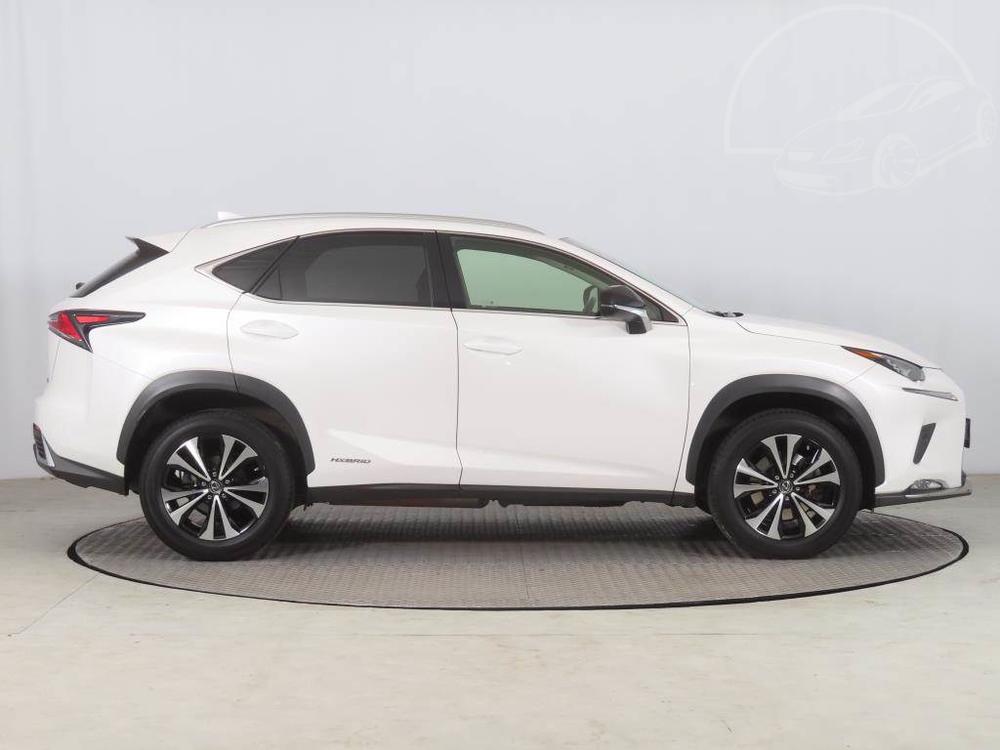 Lexus NX 300h, 4X4, Automat, R,2.maj