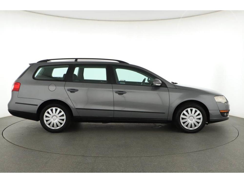 Volkswagen Passat 2.0 TDI, NOV CENA, po STK