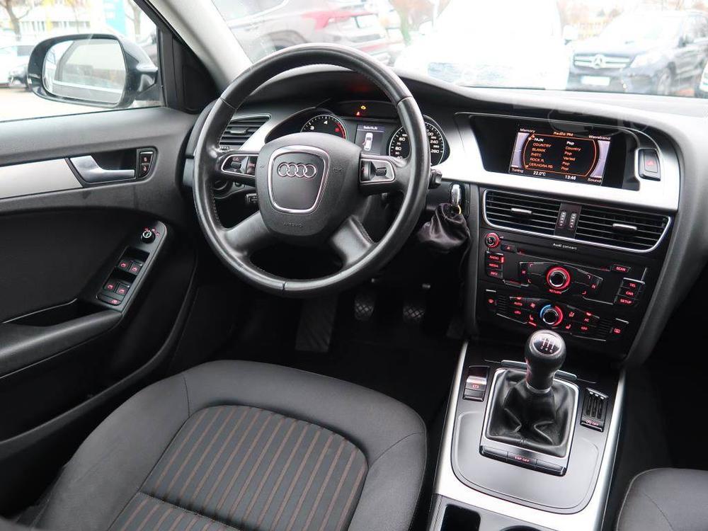 Audi A4 2.0 TDI, Xenony