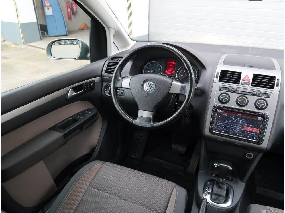 Volkswagen Touran 1.4 TSI, NOV CENA, Automat