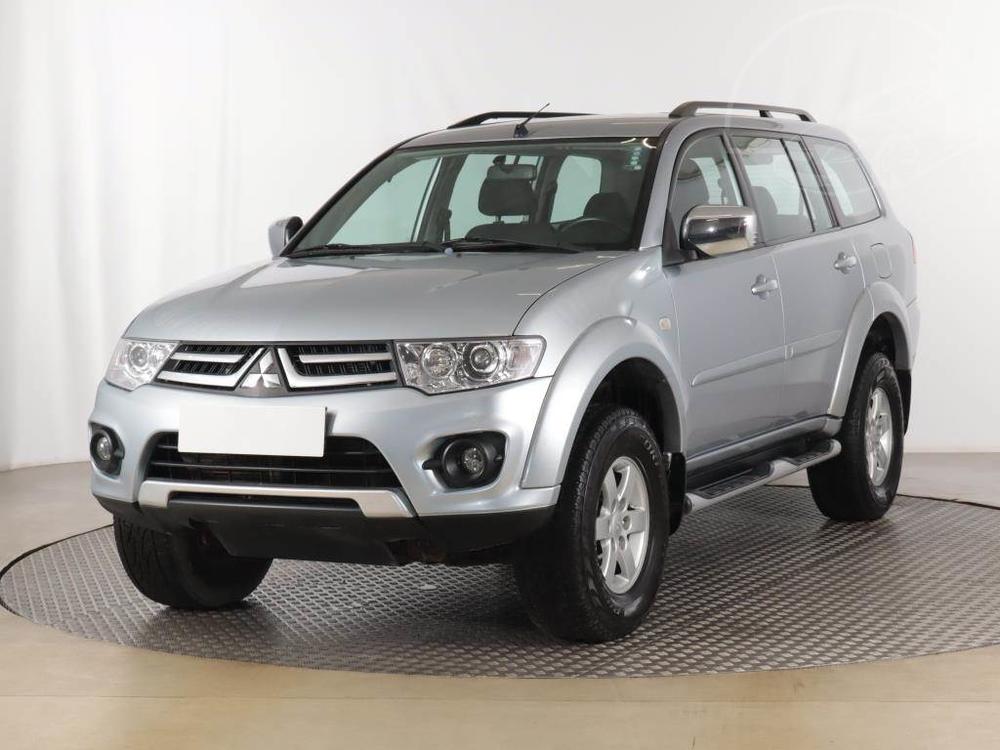 Mitsubishi Pajero 2.5 TD, 4X4, Serv.kniha