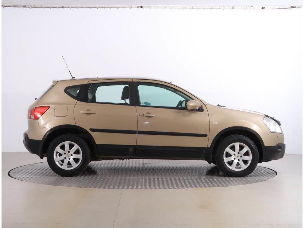 Nissan Qashqai 1.6, Automatick klima