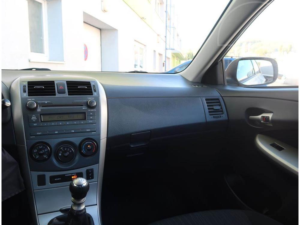 Toyota Corolla 1.6 Valvematic, Klima