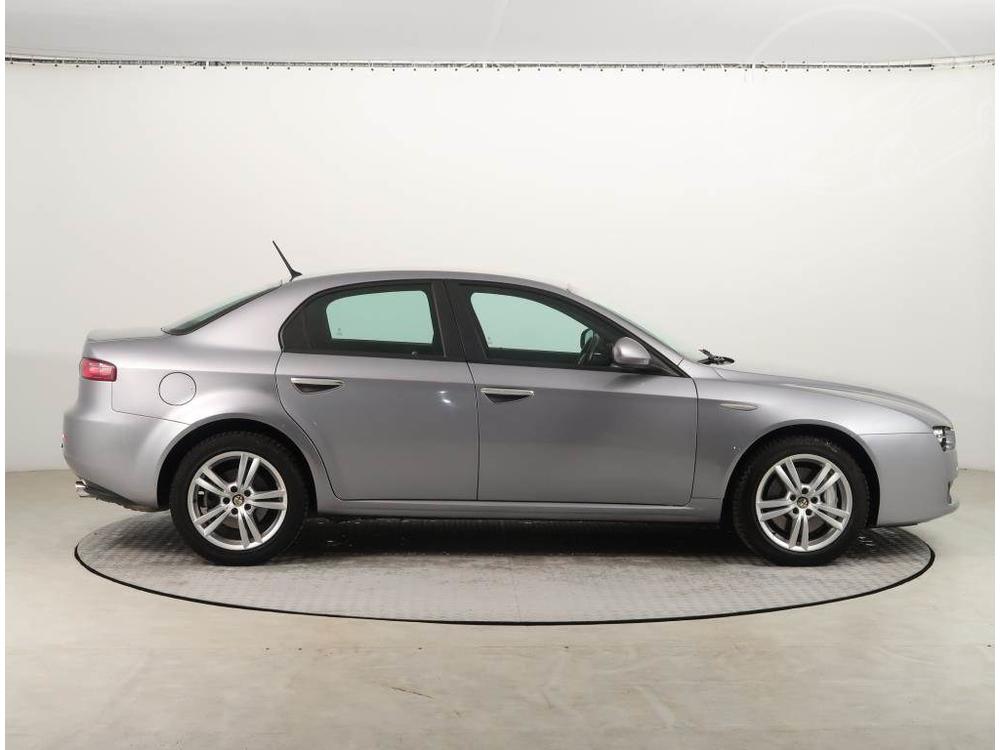 Alfa Romeo 159 1.75 TBi, Serv.kniha