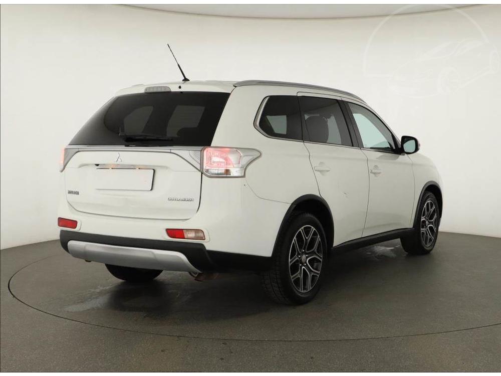 Mitsubishi Outlander 2.2 DI-D, 4X4, Automat