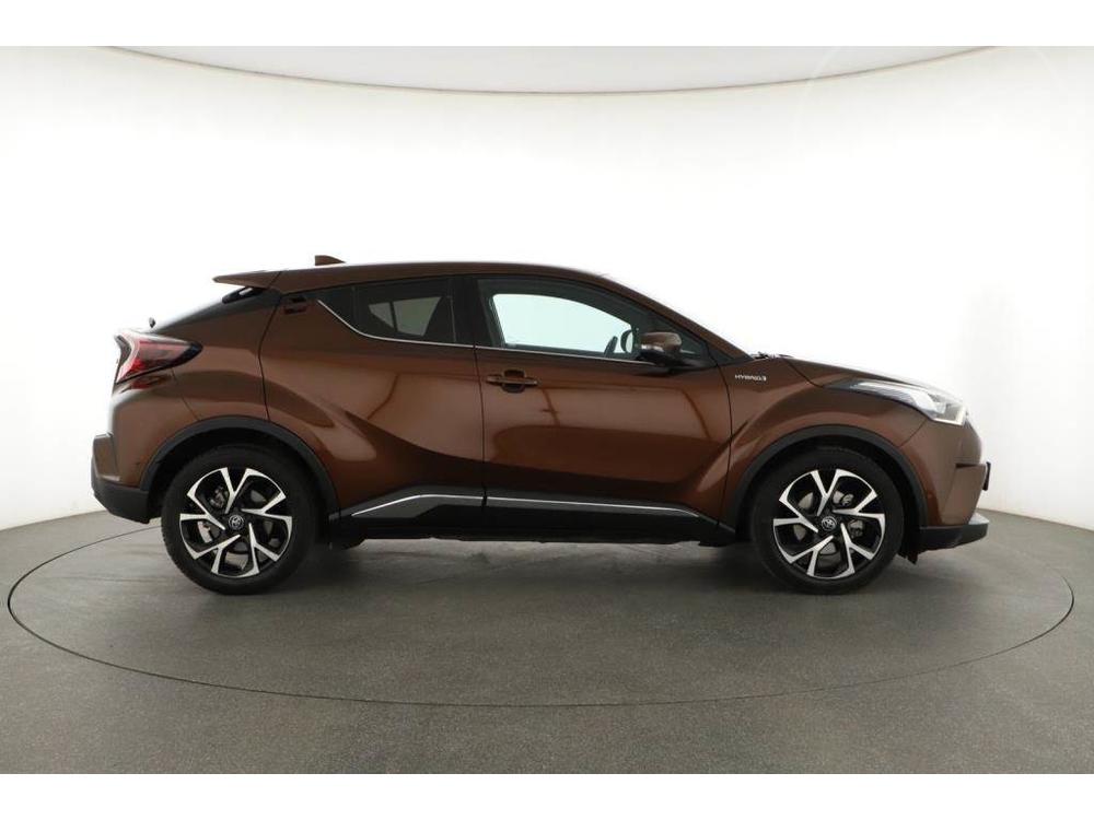 Toyota C-HR 1.8 Hybrid, Automat