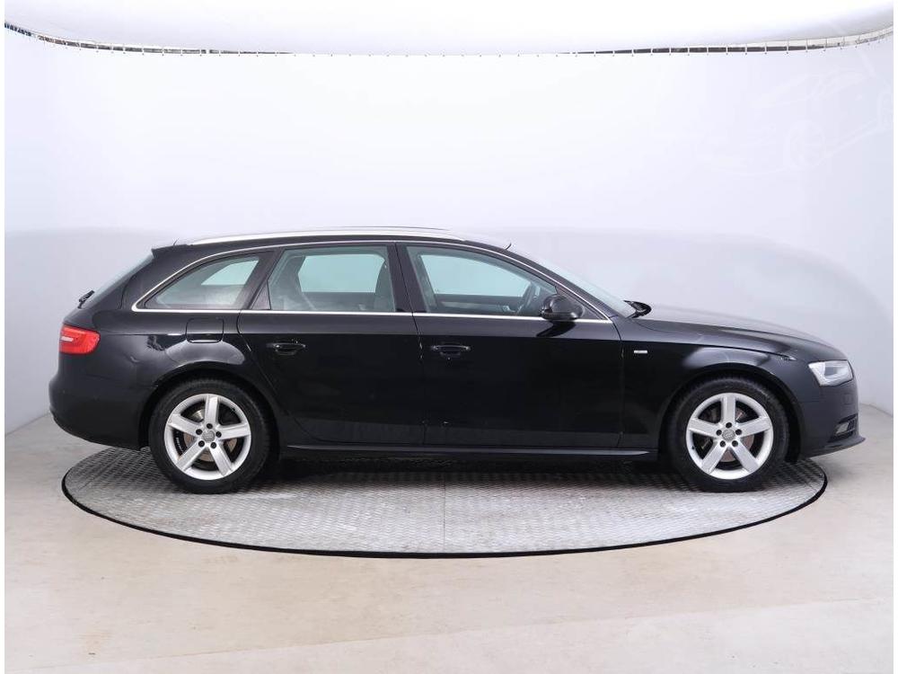 Audi A4 2.0 TDI, Serv.kniha, Xenony