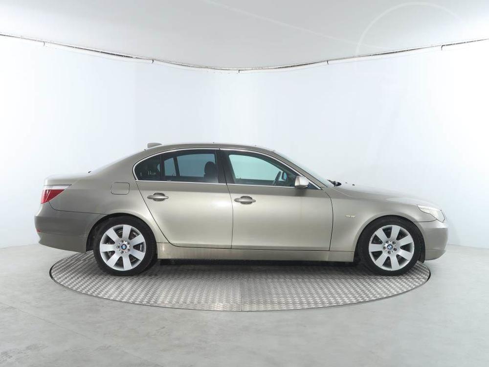 BMW 525 525i, Automat, Serv.kniha