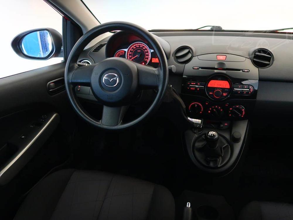 Mazda 2 1.3 i, R,2.maj, Serv.kniha