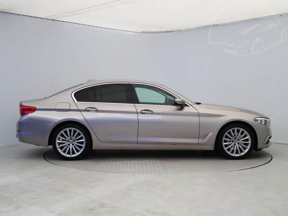 BMW 530 530d xDrive, Luxury Line, 4X4