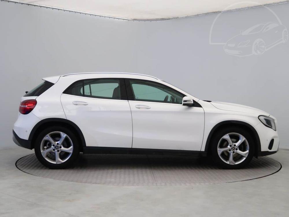 Mercedes-Benz GLA  200d 4MATIC, 4X4, Automat