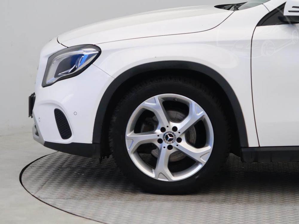 Mercedes-Benz GLA  200d 4MATIC, 4X4, Automat