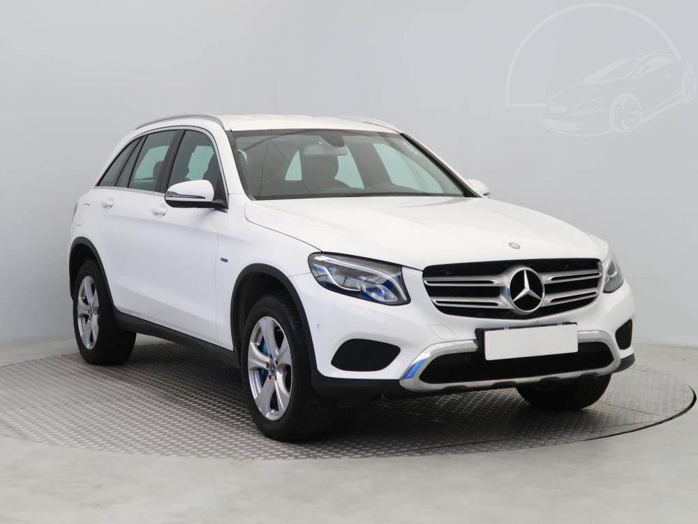 Prodm Mercedes-Benz GLC  350e 4MATIC, 4X4, Automat