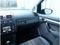 Prodm Volkswagen Touran 2.0 TDI, Navi, Koen sedaky