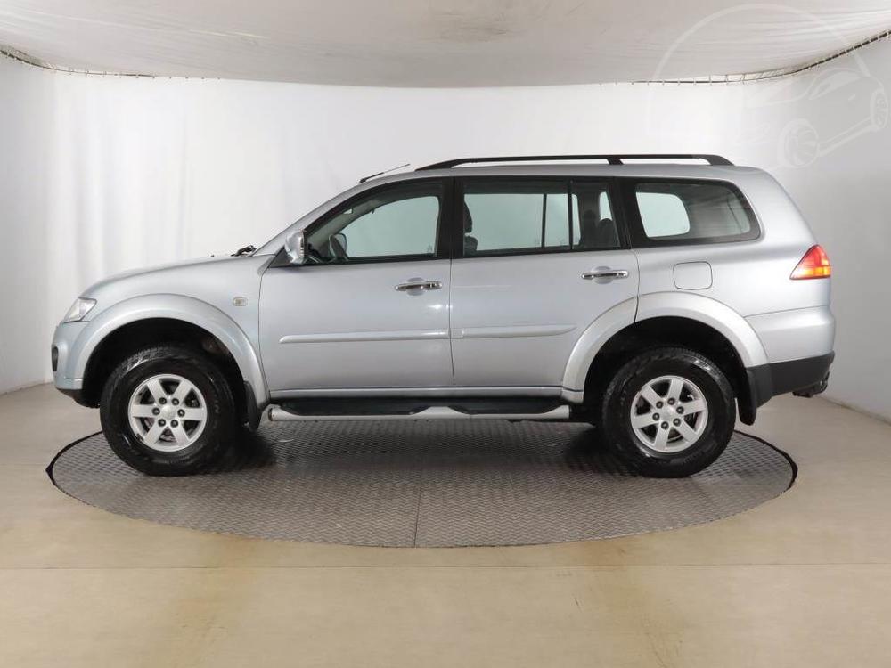 Mitsubishi Pajero 2.5 TD, 4X4, Serv.kniha