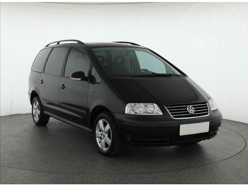 Prodm Volkswagen Sharan 1.9 TDI , Automatick klima