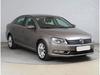 Prodm Volkswagen Passat 2.0 TDI, Serv.kniha, Navi