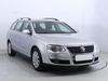 Prodm Volkswagen Passat 1.8 TSI, Xenony