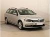 Prodm Volkswagen Passat 1.6 TDI, Automatick klima